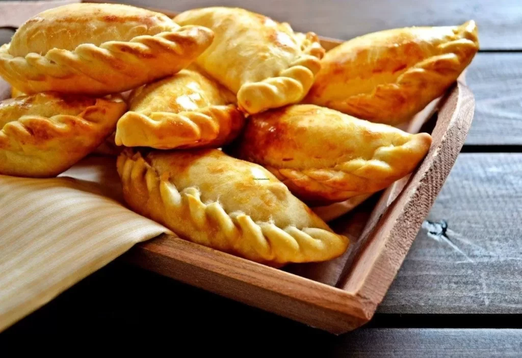 Recetas de Empanadas Mendocinas, Cómo hacerlas fácil y caseras en casa con 3 ingredientes?