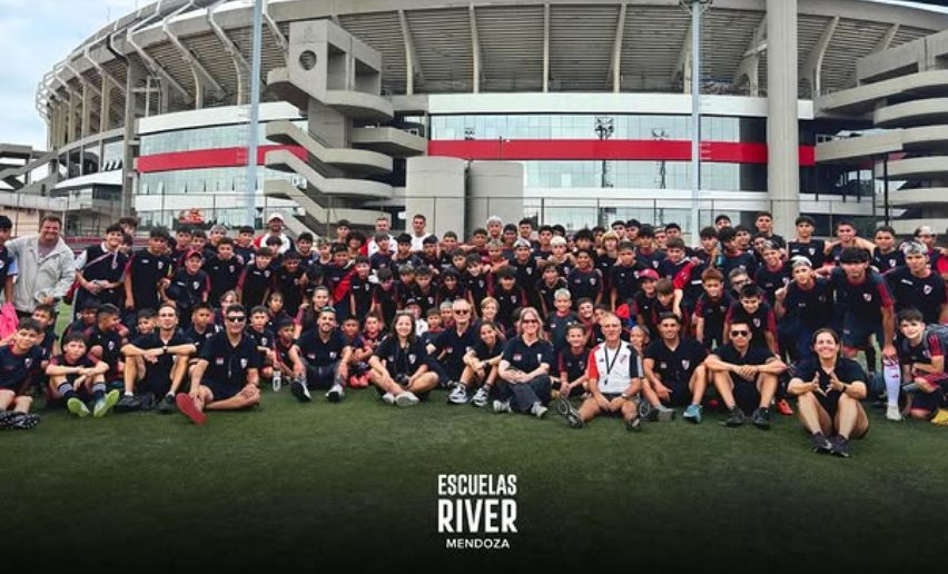 Pruebas Oficiales de Fútbol Masculino de la Escuela de Fútbol River Mendoza