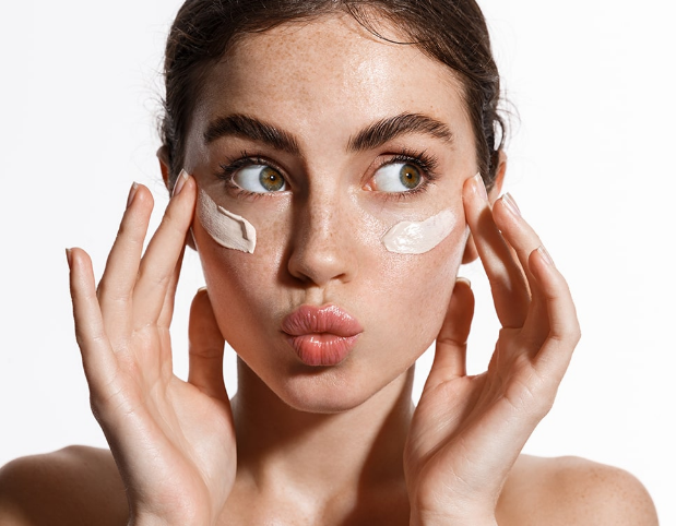 Retiran crema facial por ser cancerígena