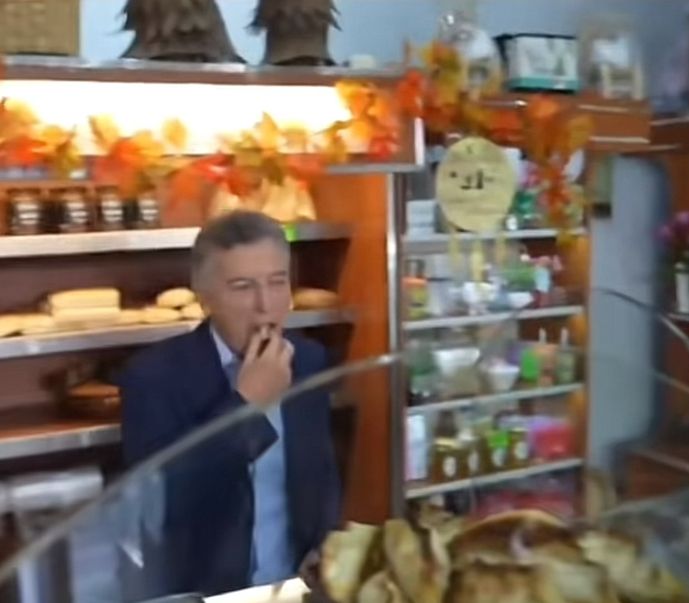 Mauricio Macri en panadería