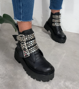 borcegos con hebillas