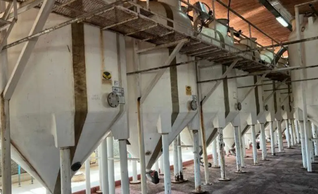 Maquinaria para bodegas pequeñas